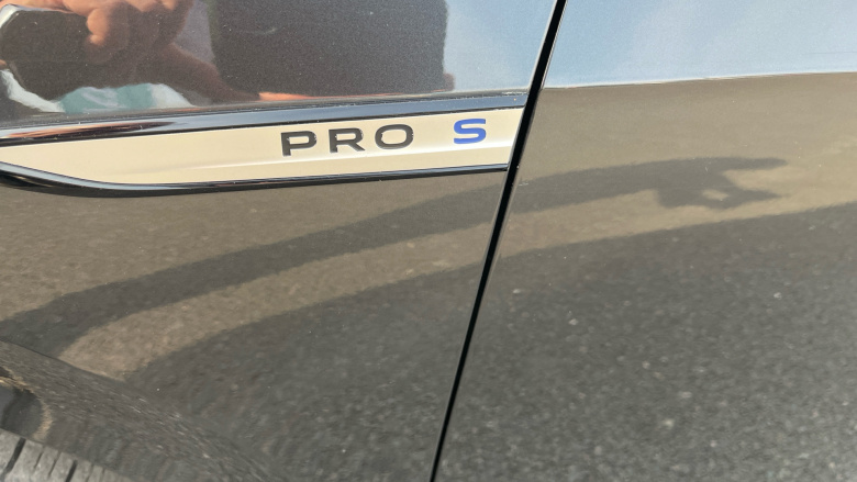 Volkswagen ID.3 150kW Tour Pro S 77kWh 5dr Auto Electric Hatchback